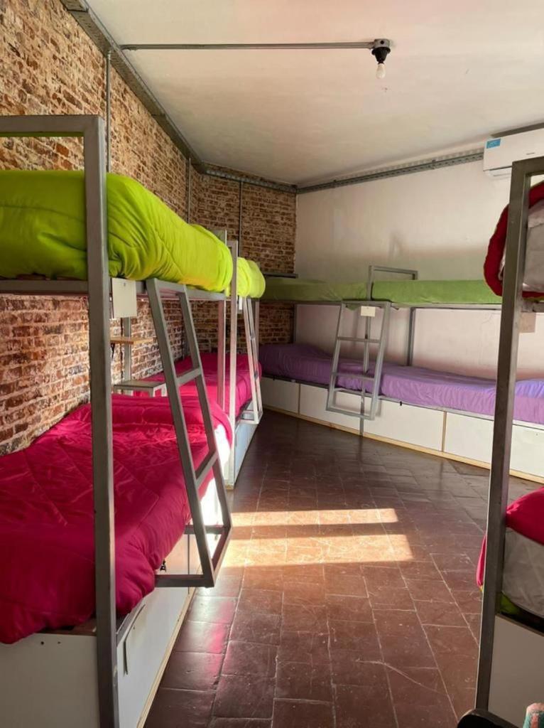 High Hostel Росарио Экстерьер фото