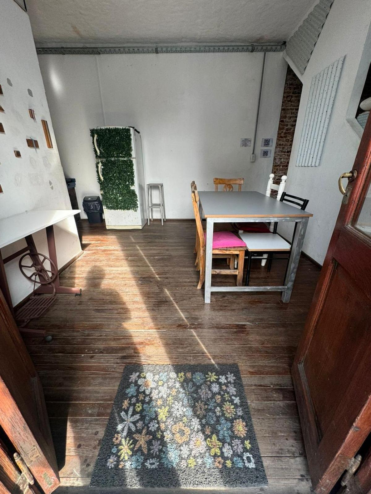 High Hostel Росарио Экстерьер фото