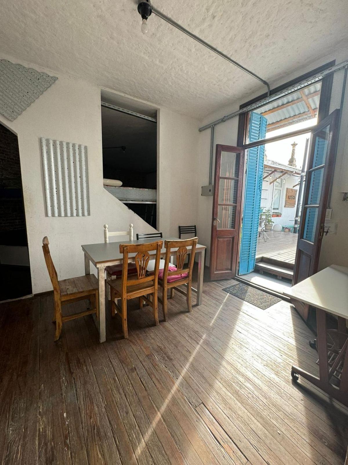High Hostel Росарио Экстерьер фото