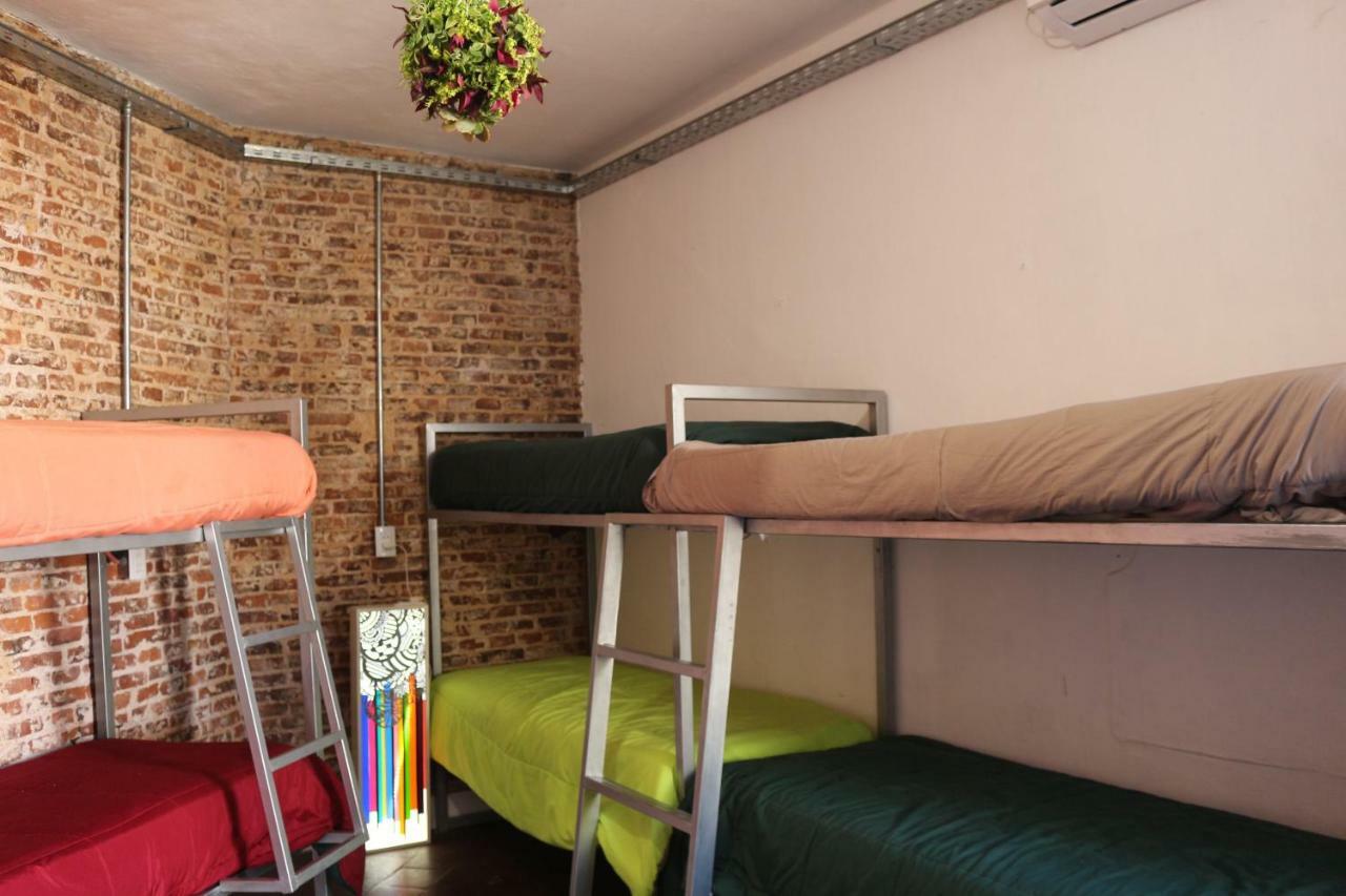 High Hostel Росарио Экстерьер фото